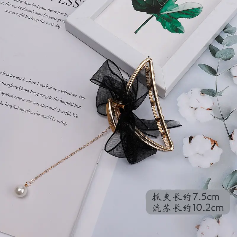 Diamond-Embedded Pearl Hairpin with Shark Clip Grip
