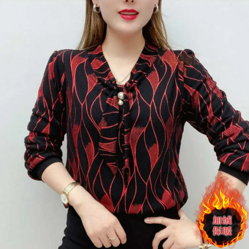 2025 Women's Leaf Print V-Neck T-Shirt Large Size