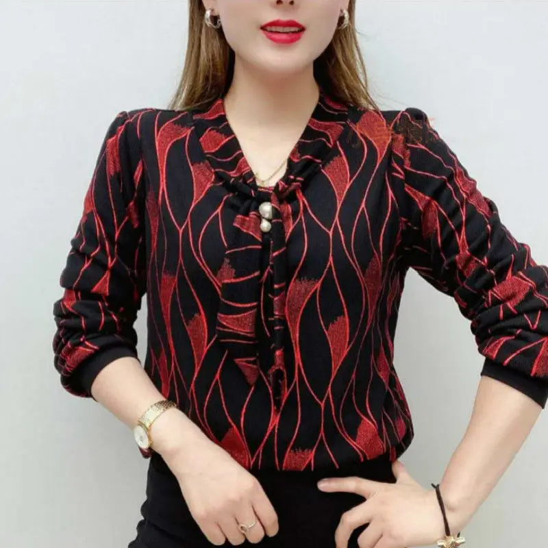 2025 Women's Leaf Print V-Neck T-Shirt Large Size