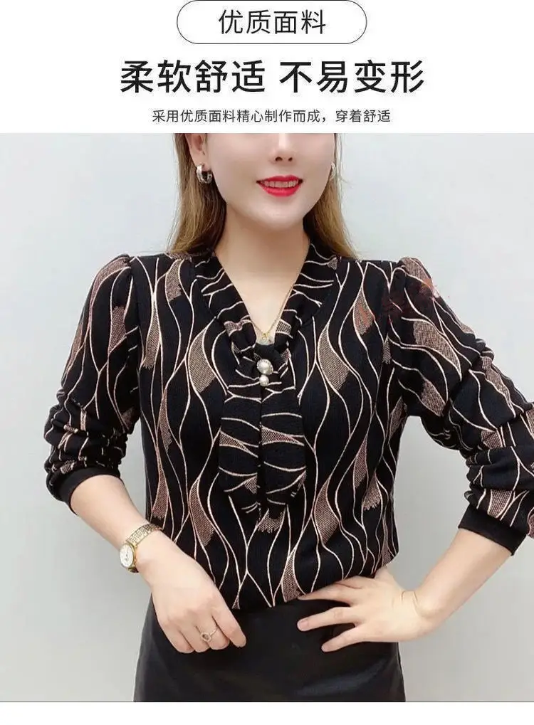 2025 Women's Leaf Print V-Neck T-Shirt Large Size — feature 1