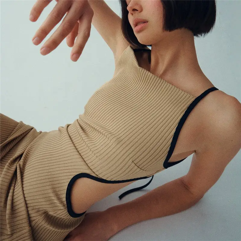 Elegant Backless Dress with Lace-Up Sleeves for Women - Image 2