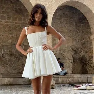 Elegant Backless Dress with Lace-Up Sleeves for Women — feature 3