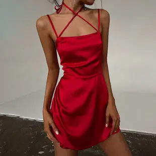 Elegant Backless Dress with Lace-Up Sleeves for Women — feature 4