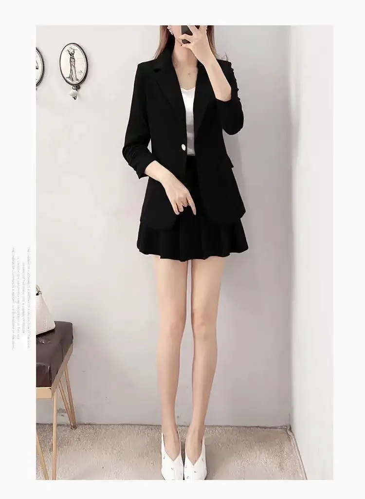 Red 2-Piece Women's Suit with Pleated Skirt — feature 4