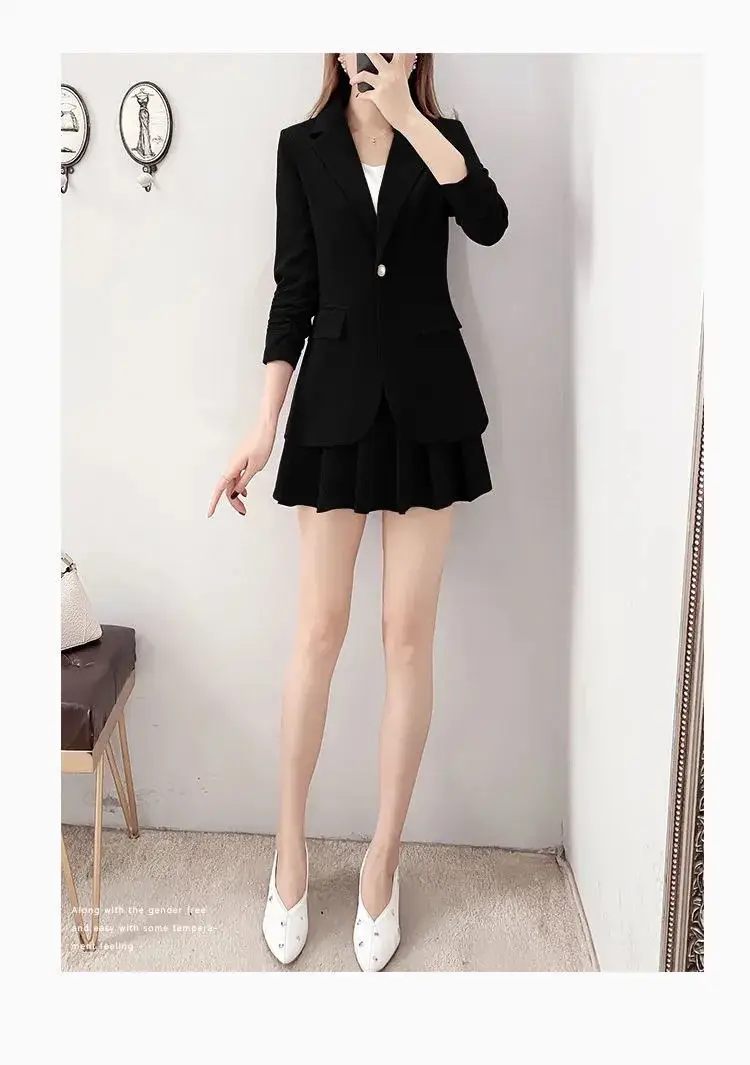Red 2-Piece Women's Suit with Pleated Skirt — feature 6