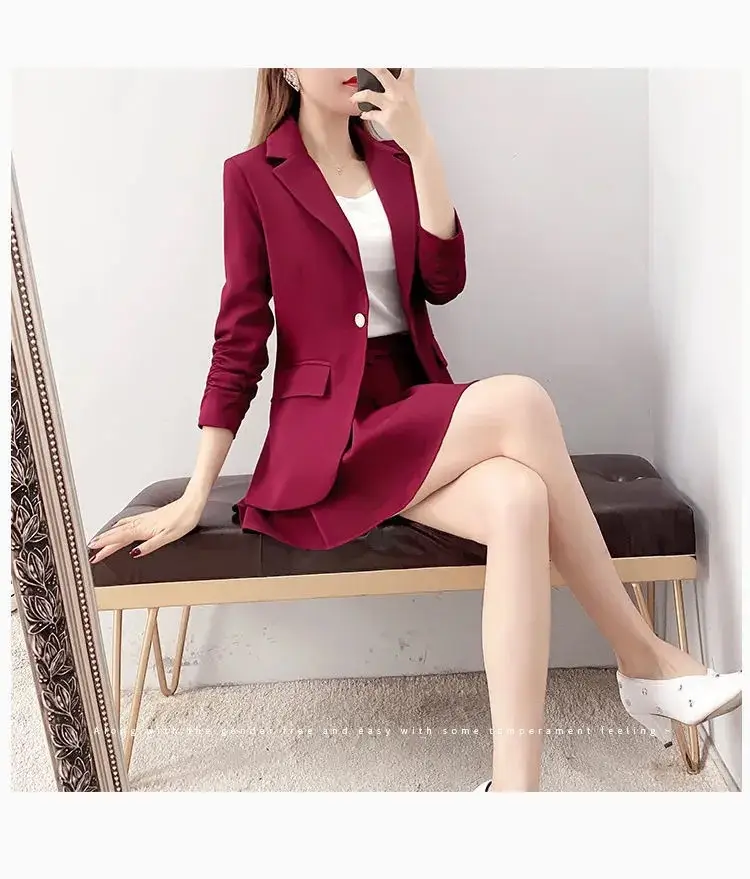 Red 2-Piece Women's Suit with Pleated Skirt — feature 9