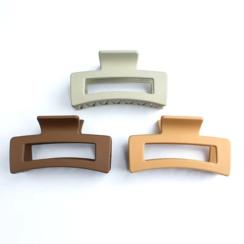 Korean-style Black Hair Clip with Geometric Design - Image 25