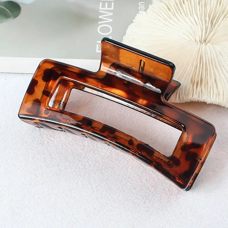 Korean-style Black Hair Clip with Geometric Design - Image 15