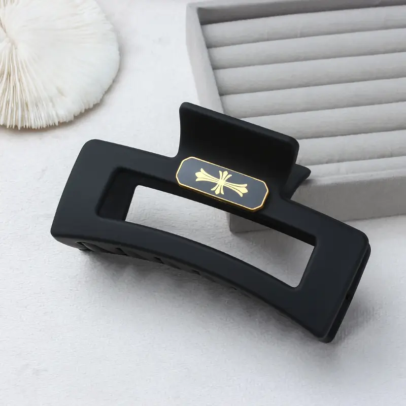 Korean-style Black Hair Clip with Geometric Design - Image 17