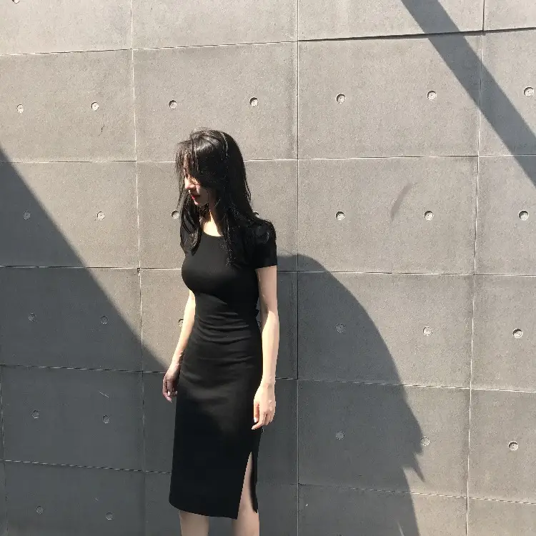 2025 Korean Style Black Bodycon Skirt Mid Length Slit Sleeve Dress — feature 13