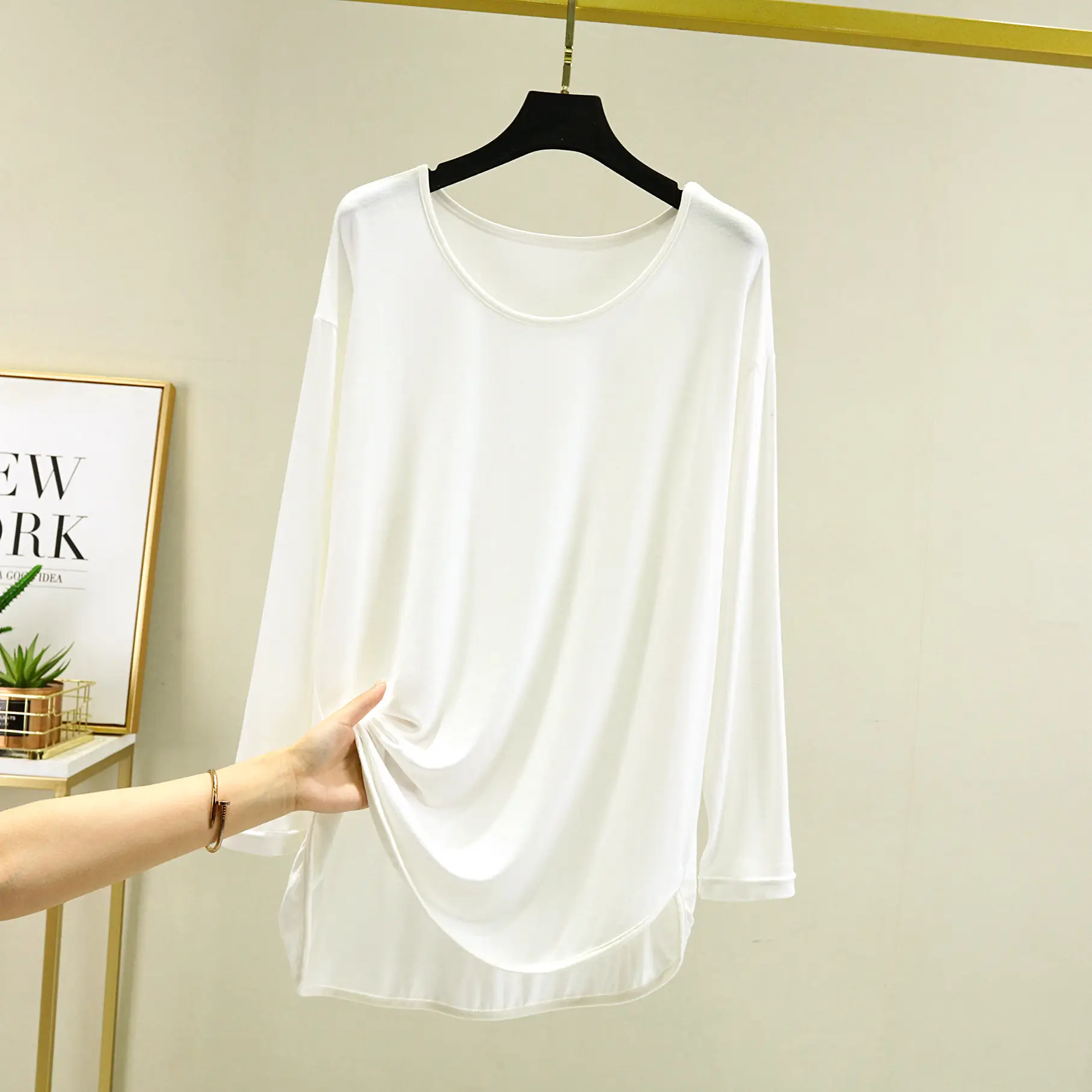 Women's White Long Sleeve T-Shirt Loose Fit Spring Summer - Image 3