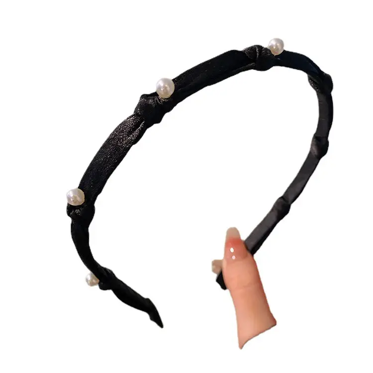 Black Pearl Hairband for Girls - Elegant Fashion Accessory