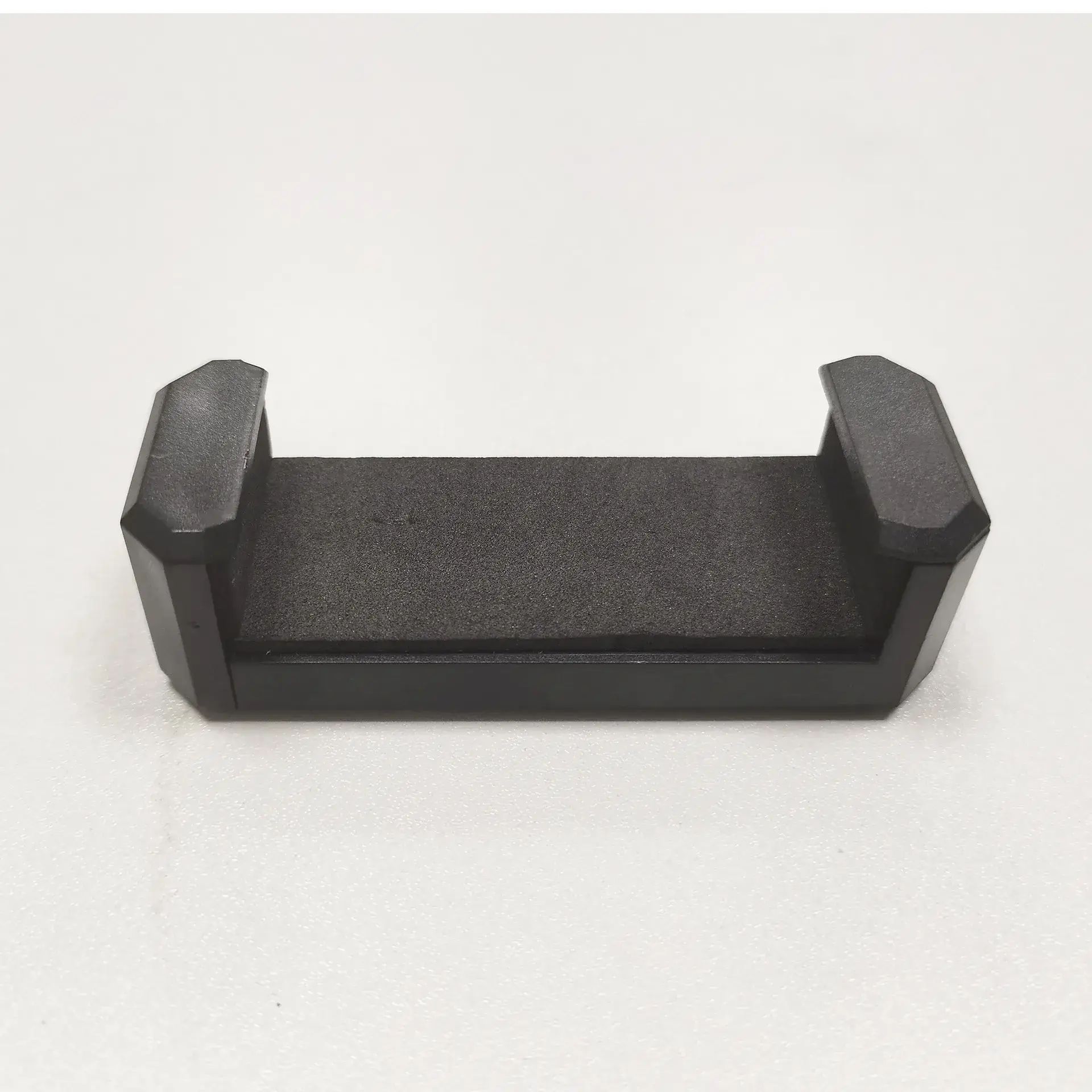 Diamond Clip for Live Broadcast Tripod Setup - Image 5