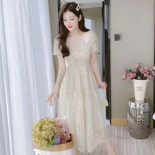 Women's White Chiffon Floral Waist Slimming Dress — feature 4