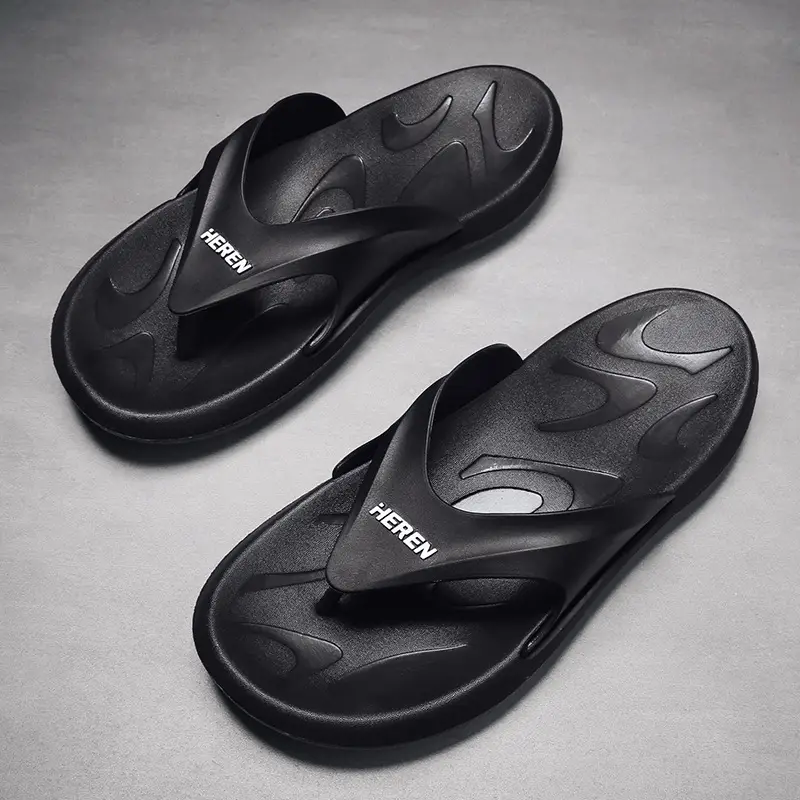 2025 Men's White Flip-Flops Large Summer Slippers