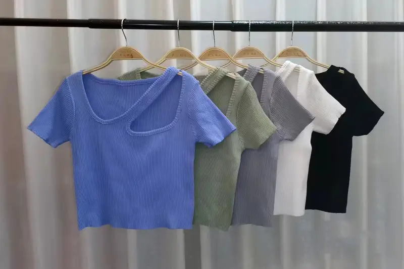 Women Blue Knitted Short Sleeve T-Shirt Top with Heart Collar — feature 1