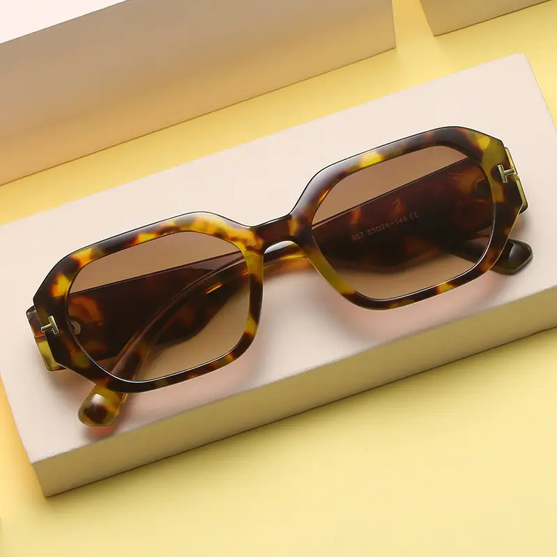 Women Retro Ins Wide Leg Sunglasses Mint Green - Image 7