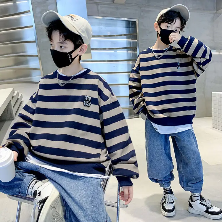 Boys Sweatshirt Spring 2025 Green White Graphic - Image 4