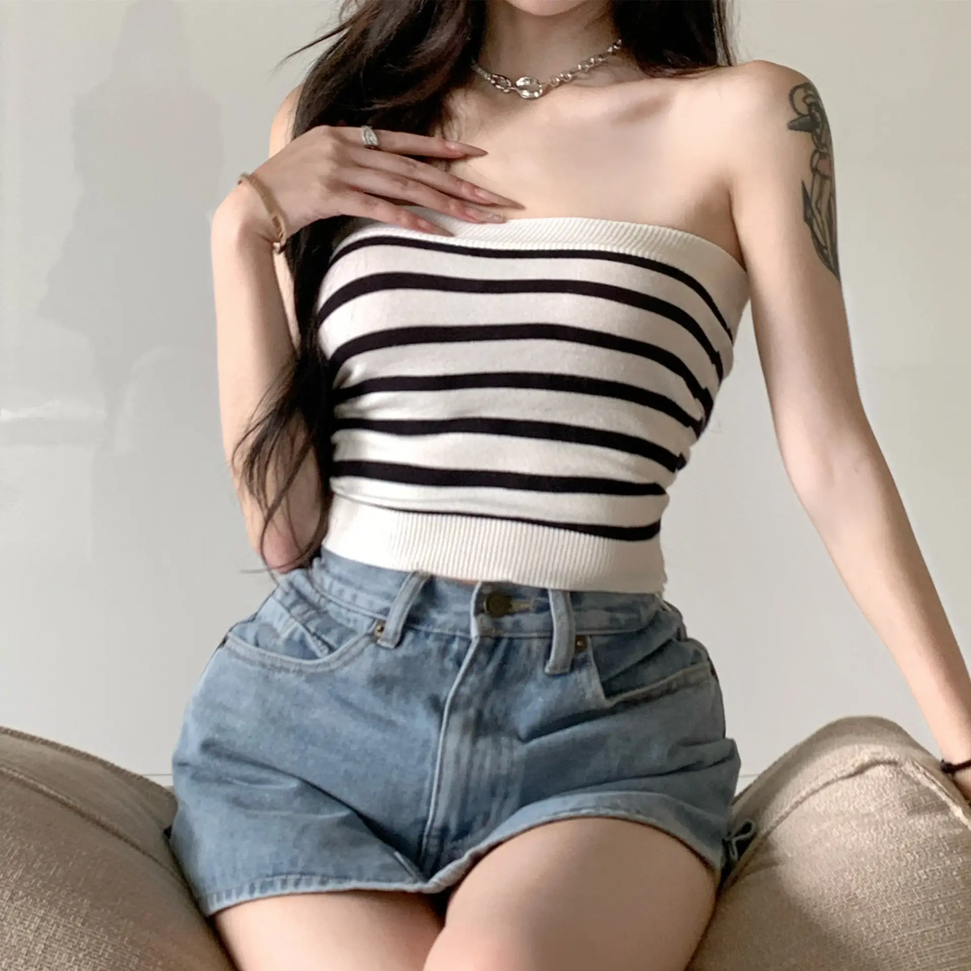 Women Striped Knitted Sleeveless Top 2022 — feature 1