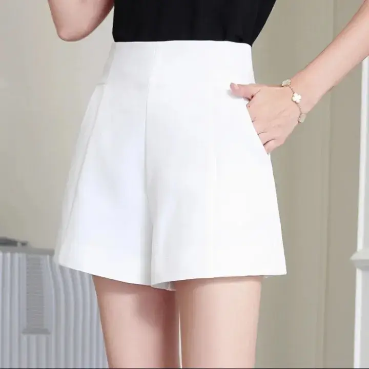 Women Black High Waist Shorts Large 2023 - Image 3