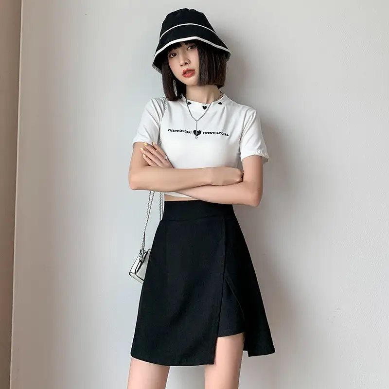 Black A-Line Hip-Hugging Skirt for Women - Image 3
