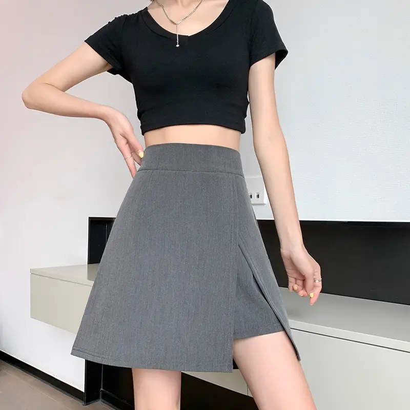 Black A-Line Hip-Hugging Skirt for Women - Image 4