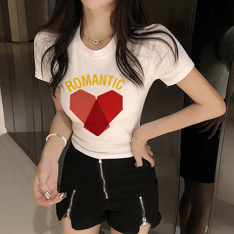 Women Yellow Heart Print Short T-Shirt 2025 — feature 7
