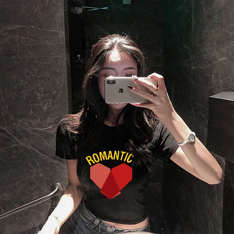 Women Yellow Heart Print Short T-Shirt 2025 — feature 9