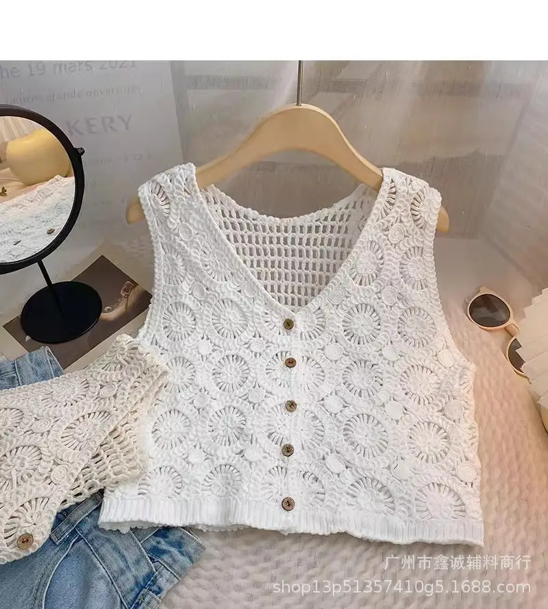 Women's Summer Crochet Lace V-neck Shirt - Image 17