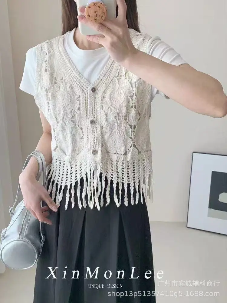 Women's Summer Crochet Lace V-neck Shirt - Image 20