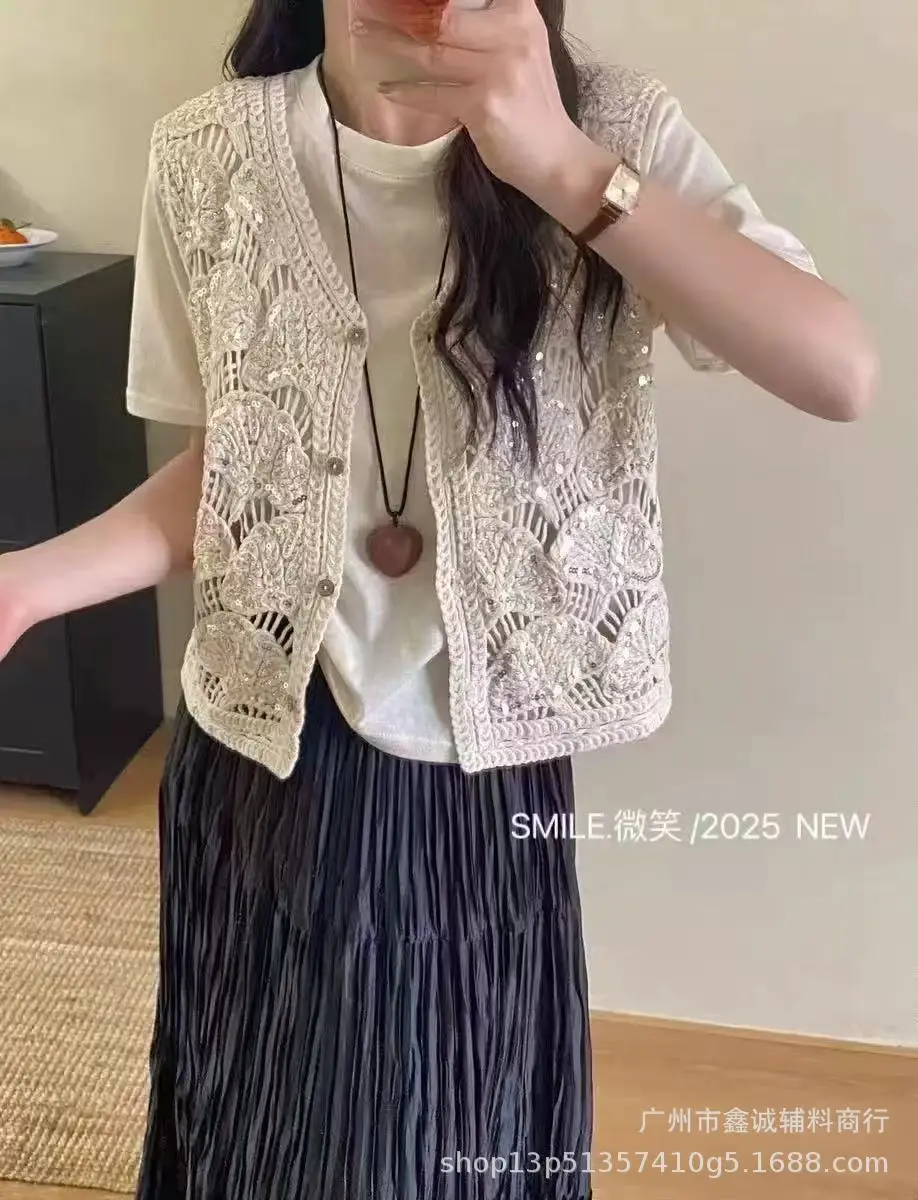 Women's Summer Crochet Lace V-neck Shirt - Image 30