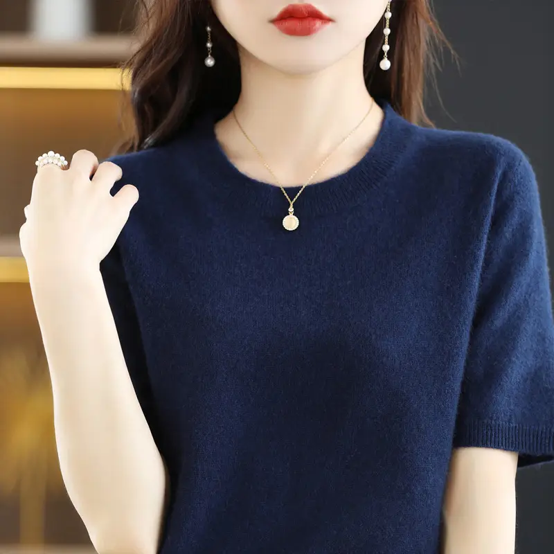 2025 Spring Women's Knit Round Neck Short Pullover - Image 4
