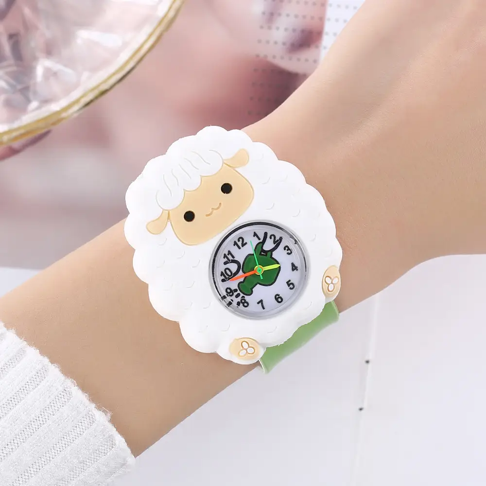 A08702 children's quartz watch a variety of cartoon animation small animals clap watch kindergarten baby play young