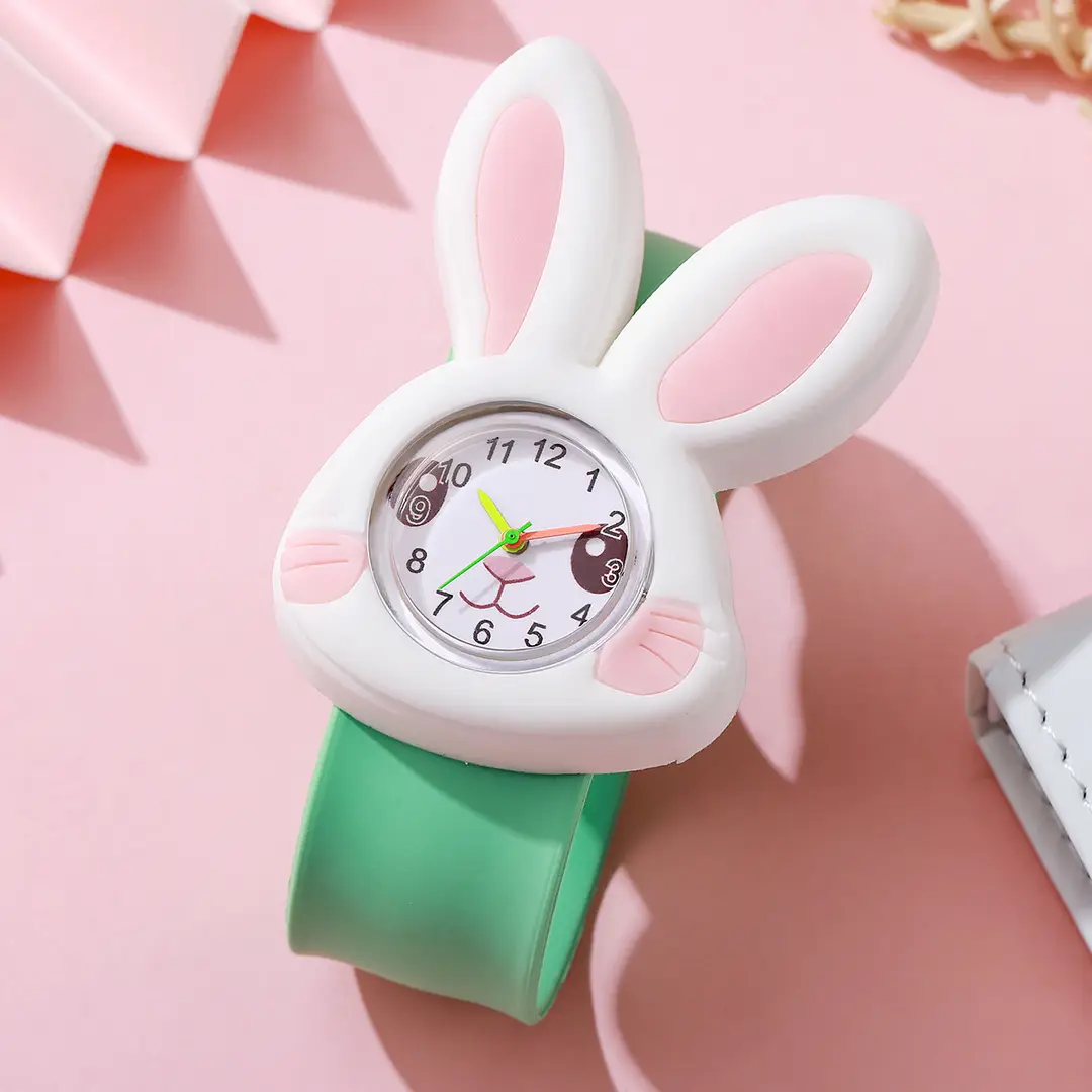 A08702 children's quartz watch a variety of cartoon animation small animals clap watch kindergarten baby play young