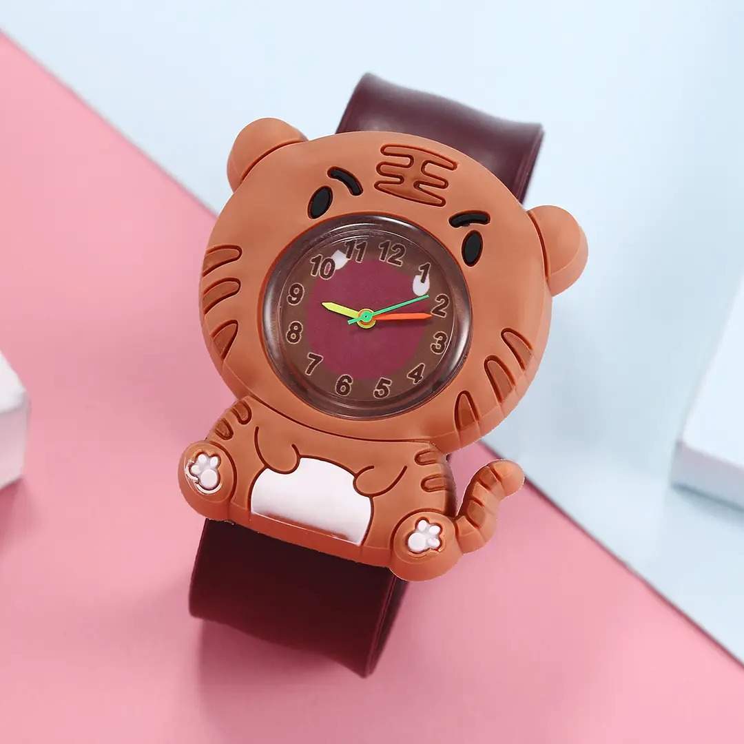 A08702 children's quartz watch a variety of cartoon animation small animals clap watch kindergarten baby play young