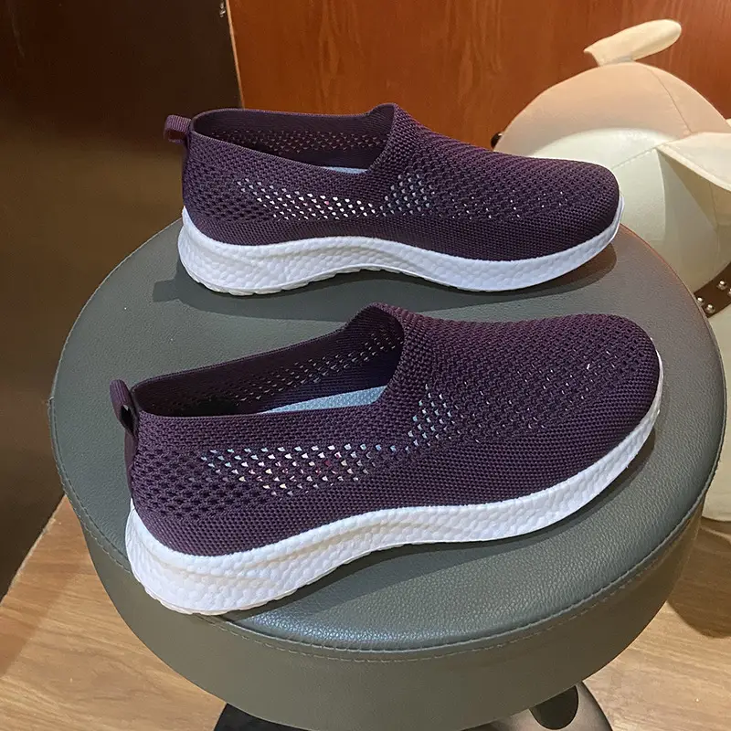 Spring and Summer Old Beijing Cloth Shoes for Women, Mesh Breathable Soft-Soled Single Shoes, Middle-Aged and Elderly Mom Shoes, Slip-On, Versatile and Lightweight
