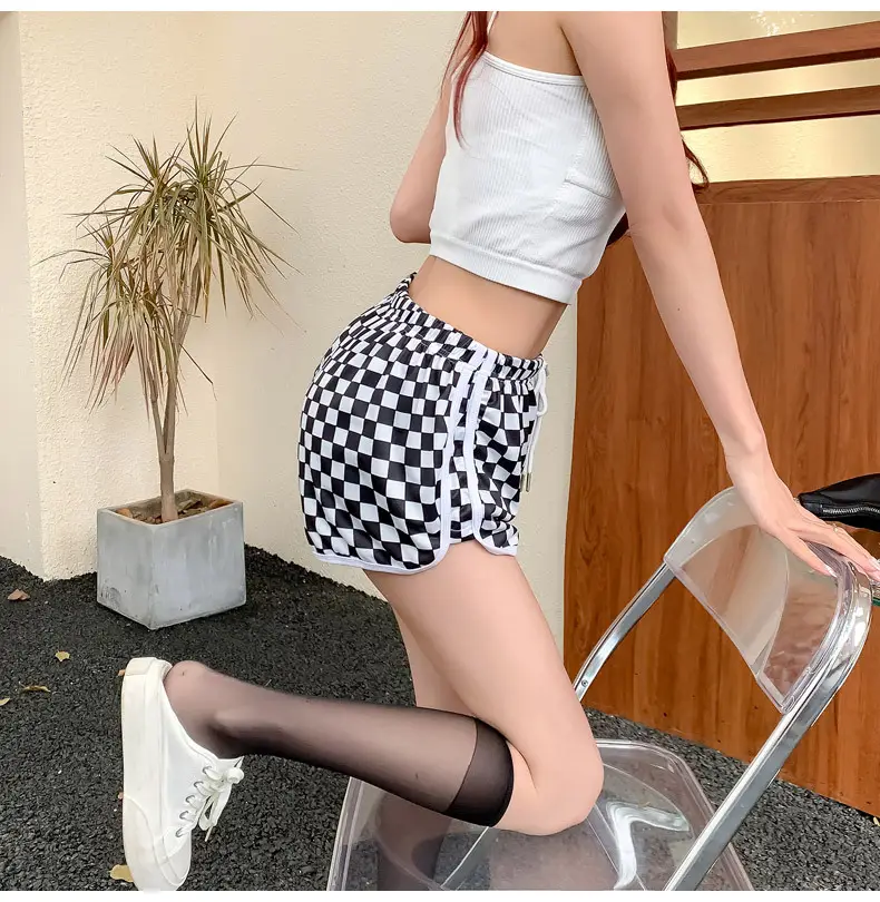 Women Checkerboard Shorts Green White 2022 Summer — feature 18