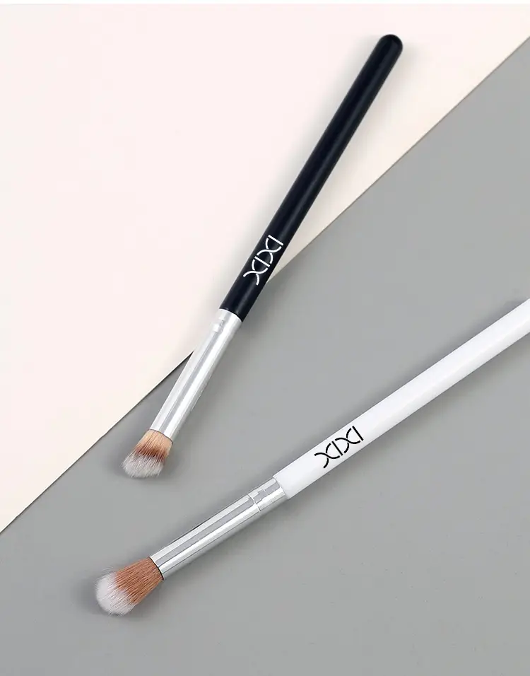 Nose Shadow Brush with Flame Light for Makeup — feature 10