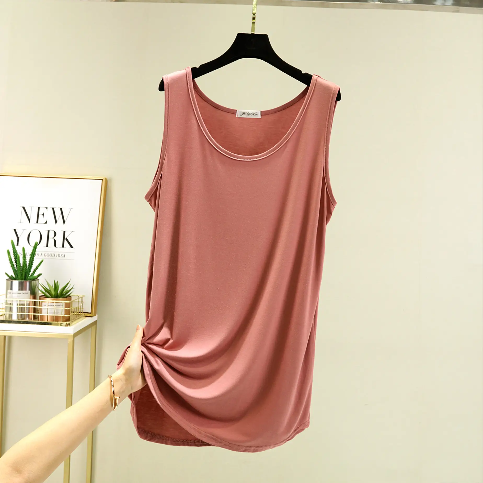 Women's Black Sleeveless Camisole Plus Size - Image 3