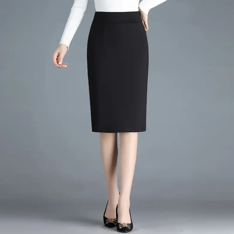Women Hip-Hugging Black Skirt Large Size Back Slit Elastic - Image 3