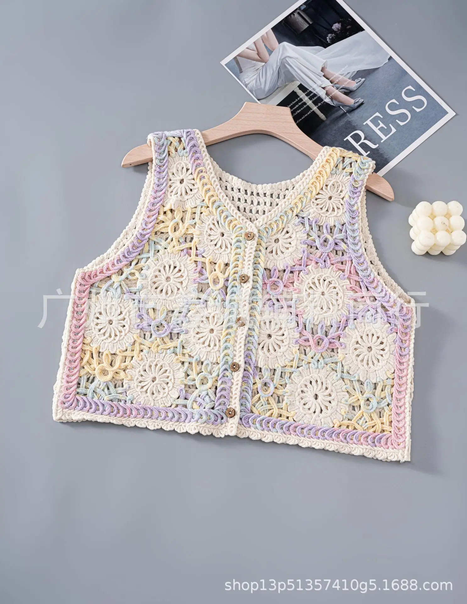 New Retro Ethnic Knitted Vest Women's Hollow Design