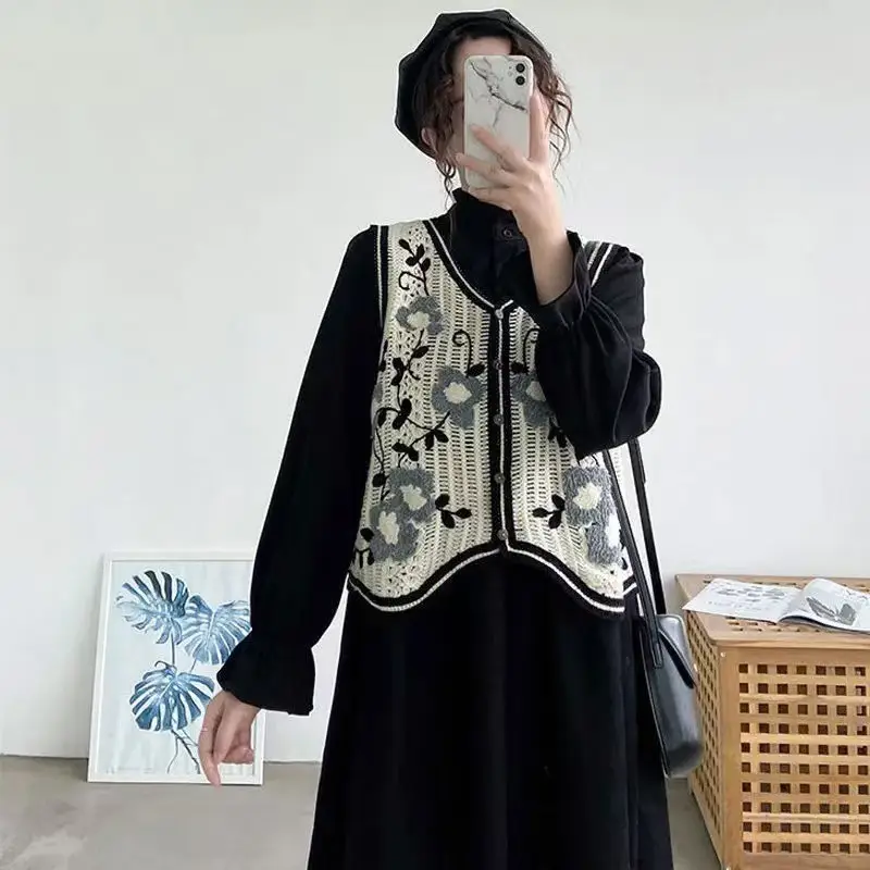 New Retro Ethnic Knitted Vest Women's Hollow Design