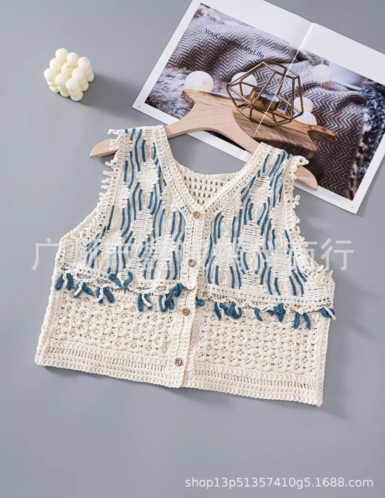 New Retro Ethnic Knitted Vest Women's Hollow Design