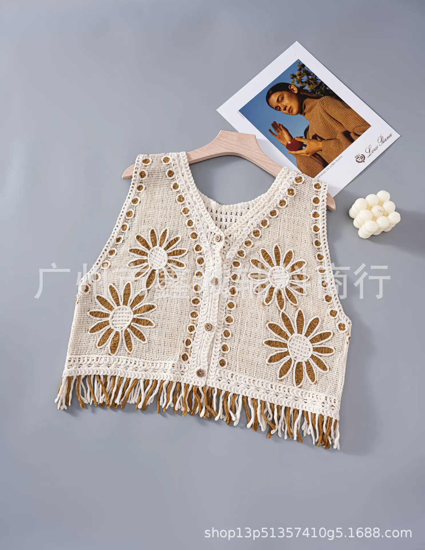 New Retro Ethnic Knitted Vest Women's Hollow Design