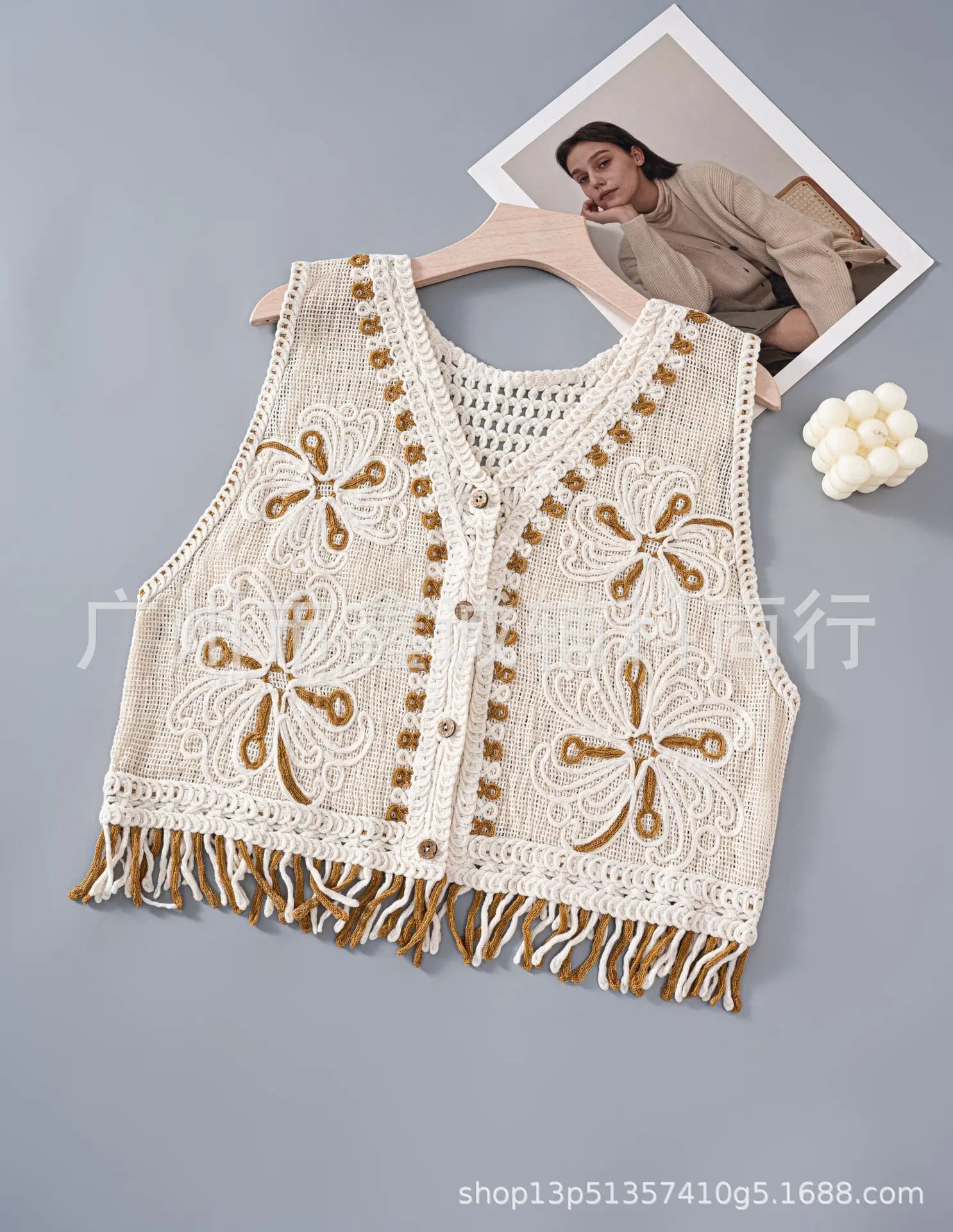 New Retro Ethnic Knitted Vest Women's Hollow Design