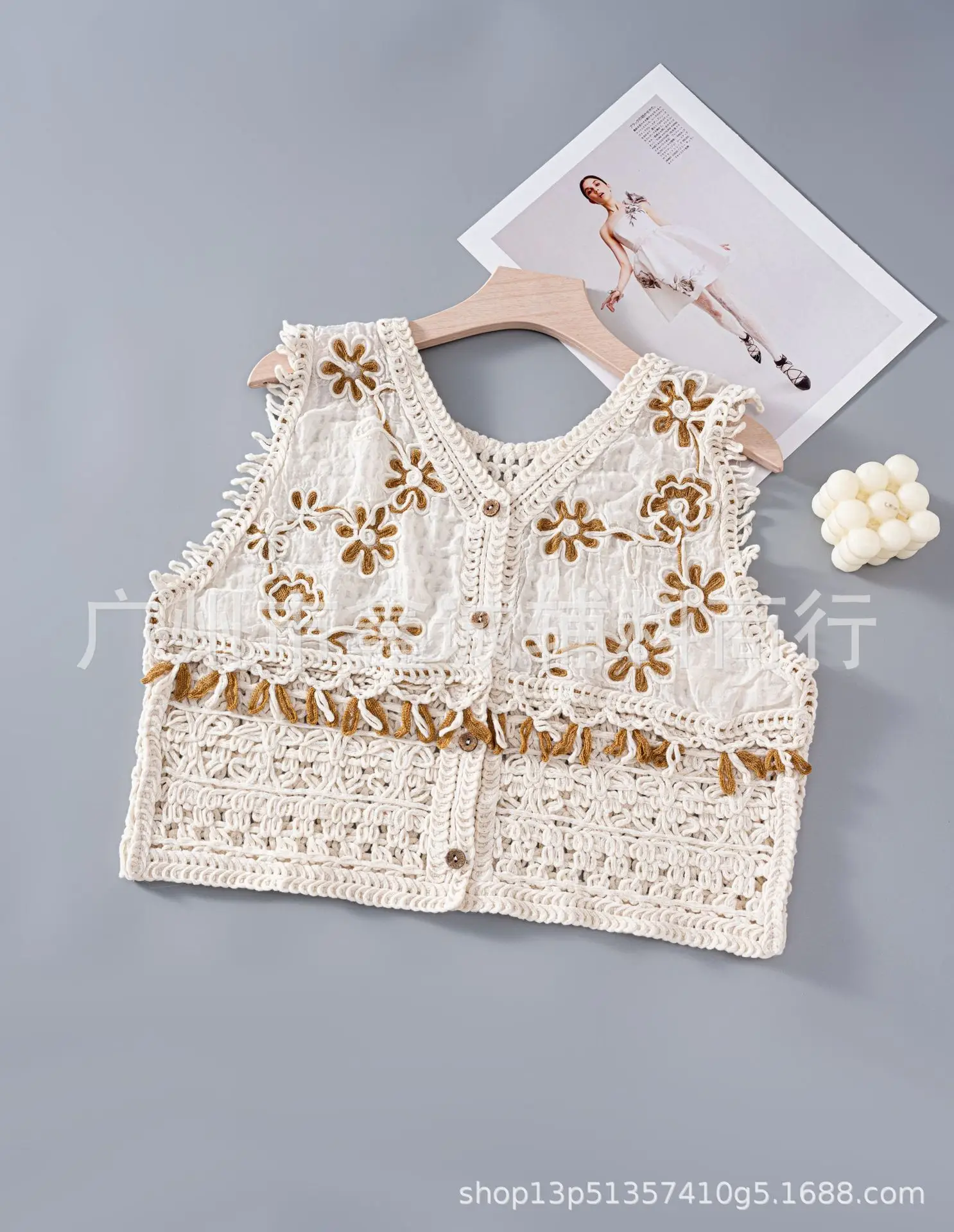 New Retro Ethnic Knitted Vest Women's Hollow Design