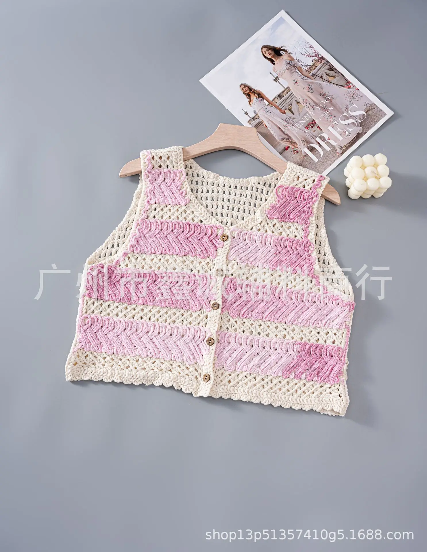 New Retro Ethnic Knitted Vest Women's Hollow Design