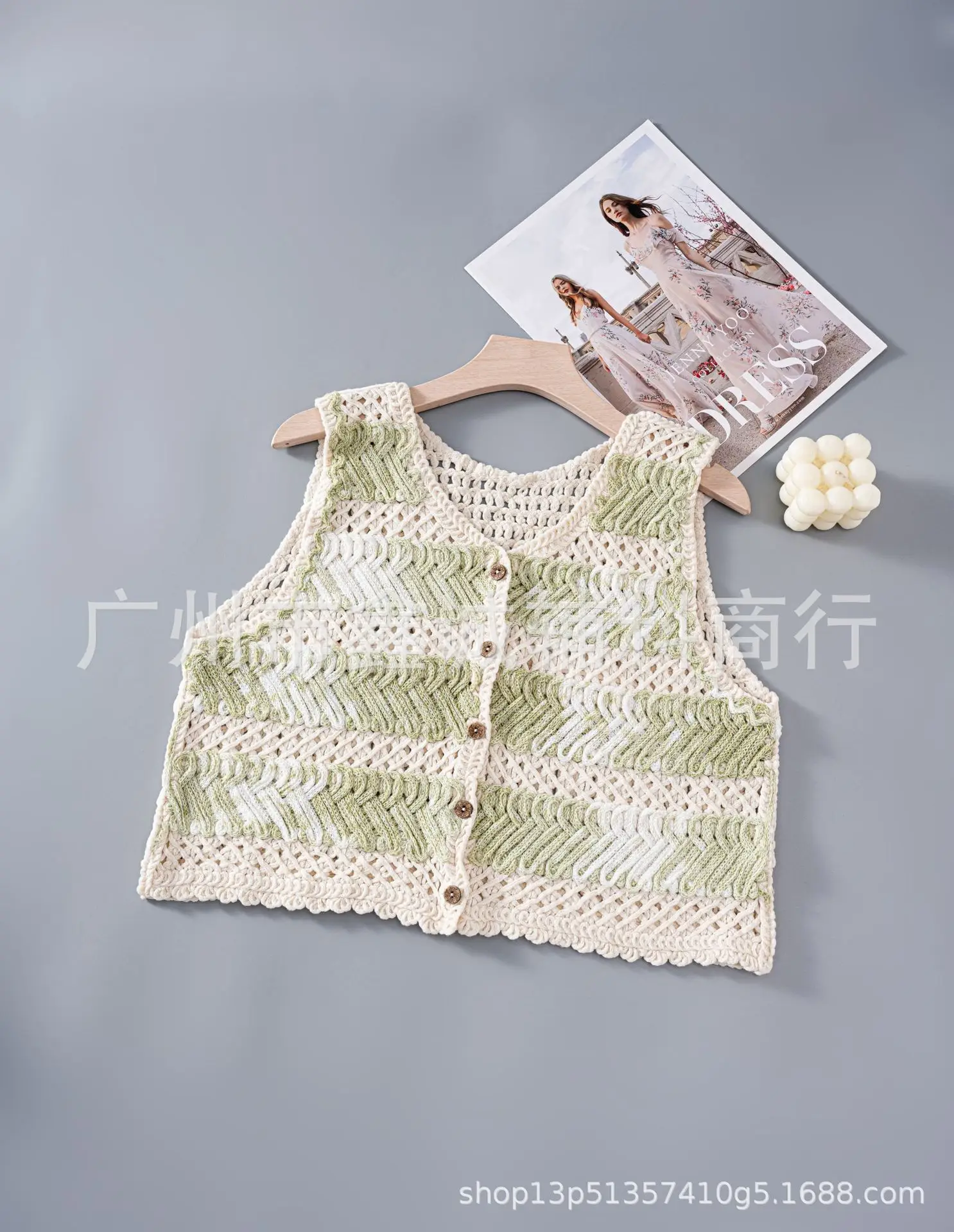 New Retro Ethnic Knitted Vest Women's Hollow Design