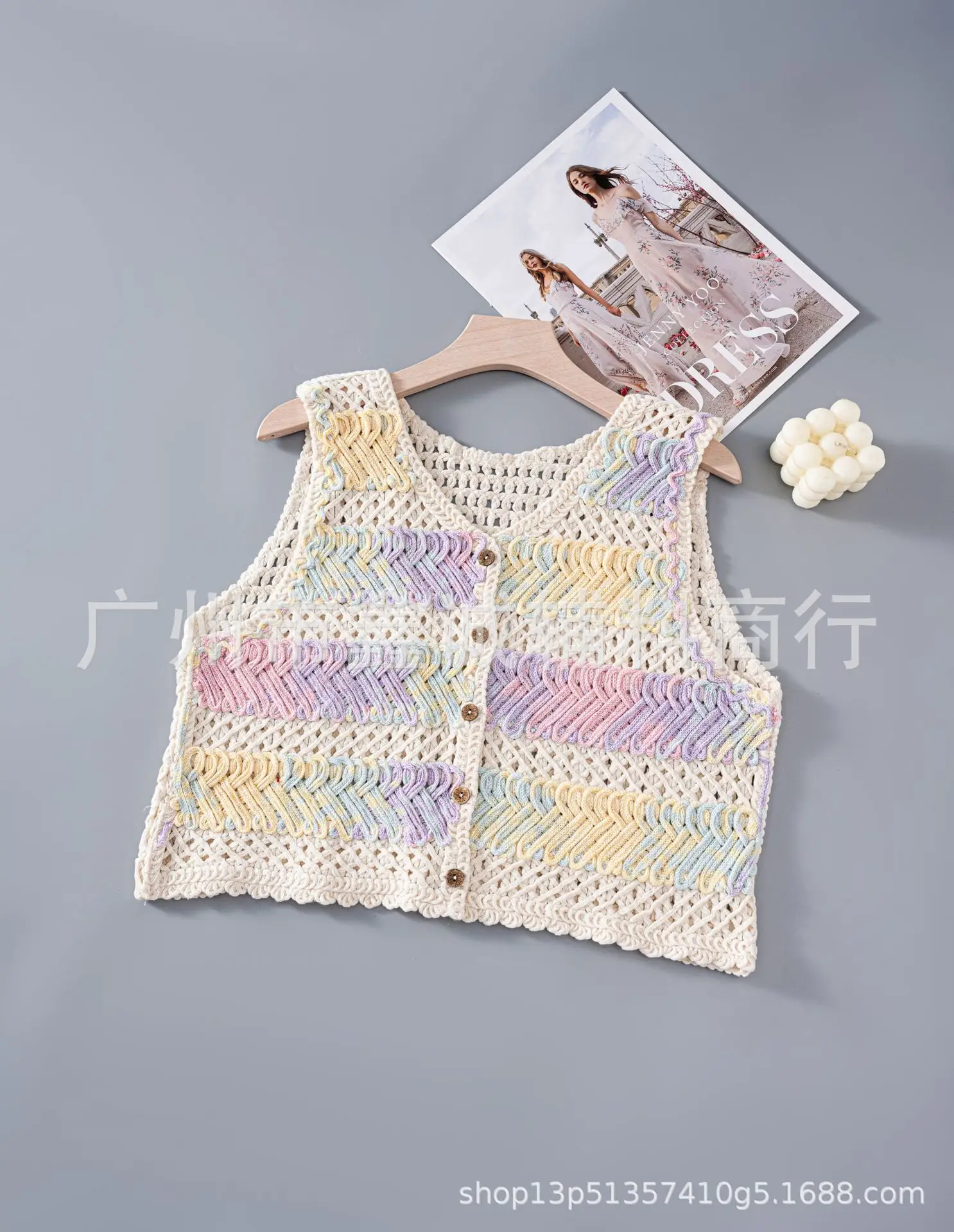 New Retro Ethnic Knitted Vest Women's Hollow Design