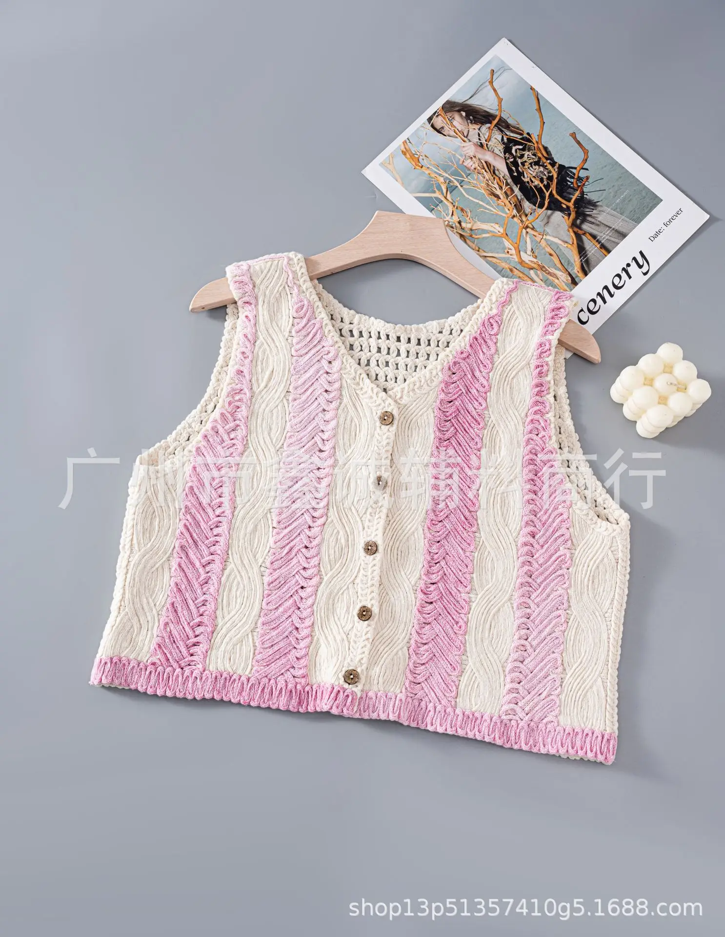 New Retro Ethnic Knitted Vest Women's Hollow Design